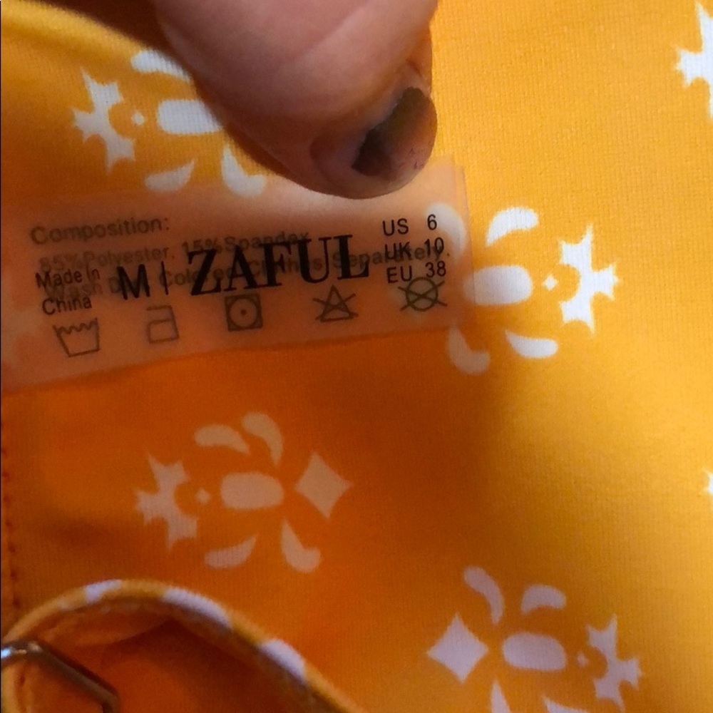 Swimsuit - Picture 2 of 3